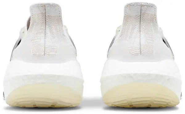 adidas Ultraboost 21