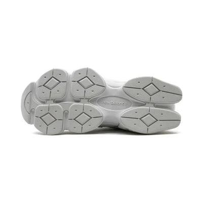 New Balance 9060 – Triple White