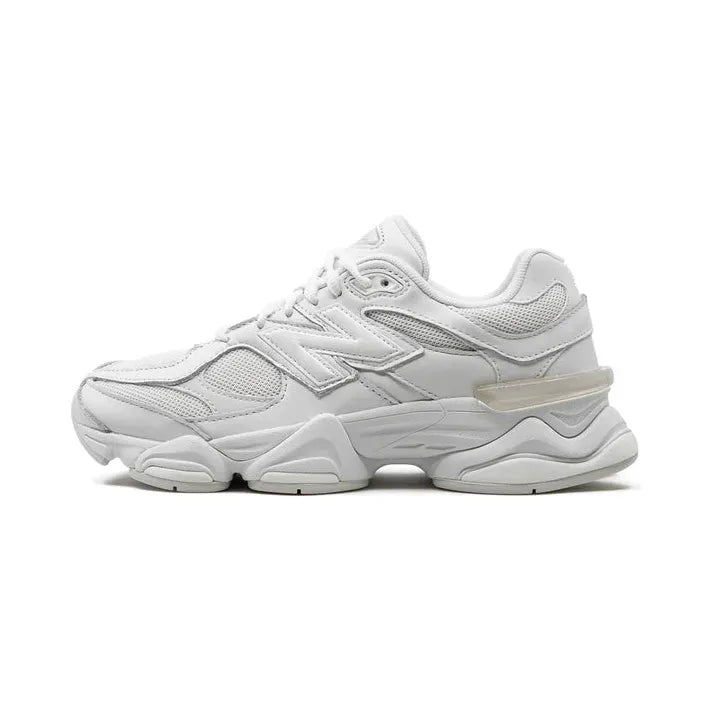 New Balance 9060 – Triple White