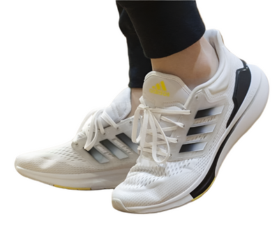 Adidas EQ21 Run