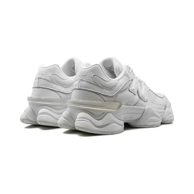 New Balance 9060 – Triple White