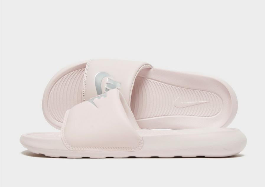 Nike Victori Slides