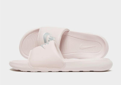 Nike Victori Slides