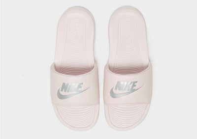 Nike Victori Slides